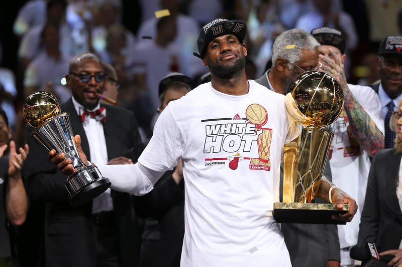 lebron-james-trophies-nba-finals-2013.jpg