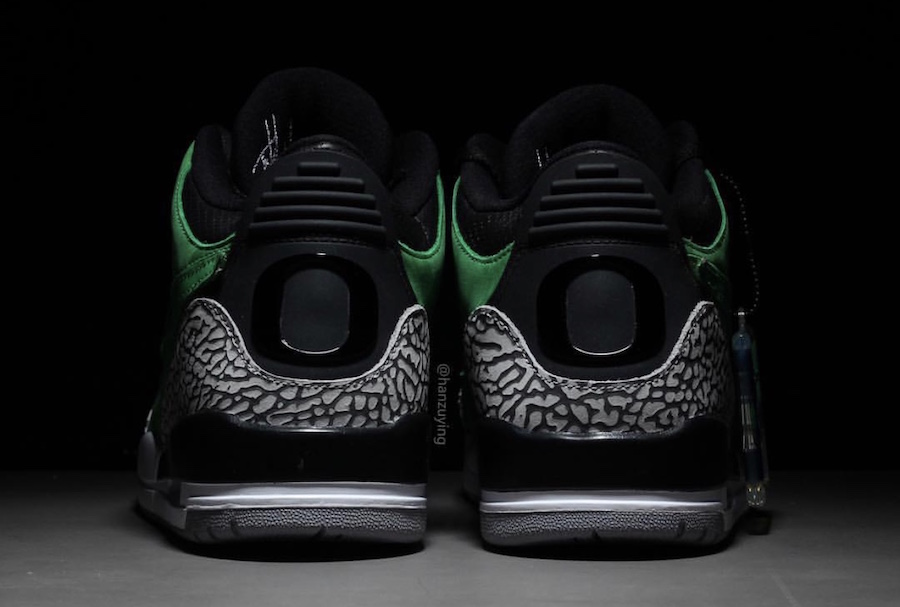 Air-Jordan-3-Tinker-Oregon-Ducks-AJ3-867493-7.jpg