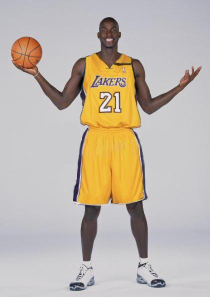 garnett-lakers.jpg