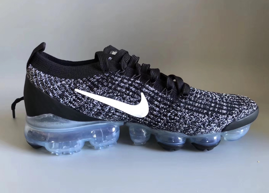 Nike-Air-VaporMax-3.0-Oreo-Release-Date-1.jpg