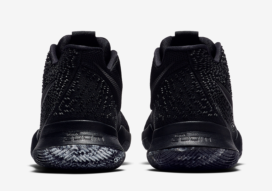 nike-kyrie-3-triple-black-852396-005-4.jpg