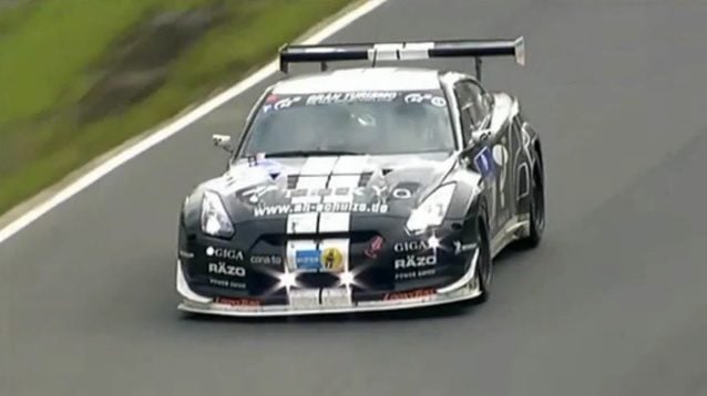 kazunori-schulze-gtr-nurburgring-24h-2011.jpg