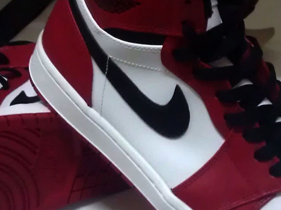 air-jordan-1-bulls-2013-06.jpg