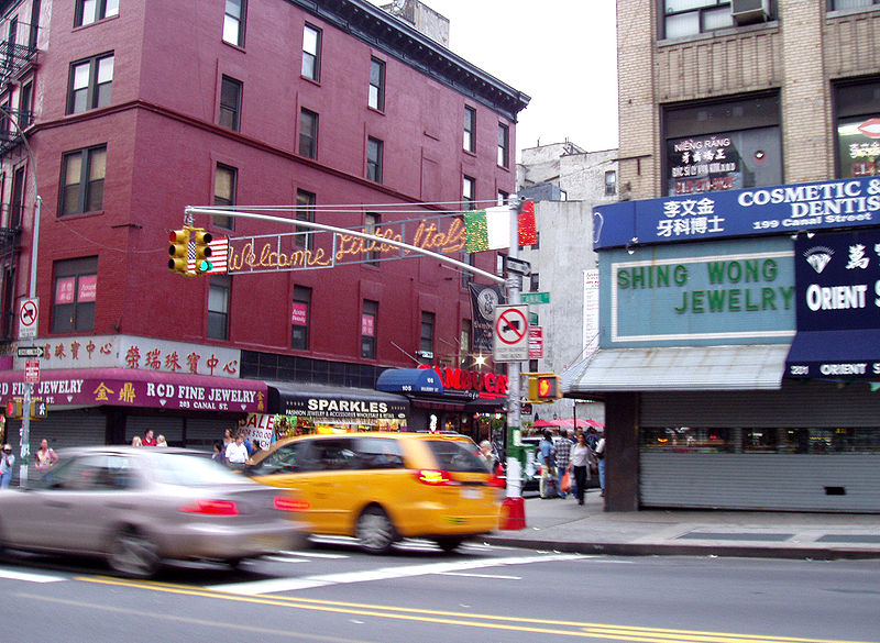 800px-Chinatown-little-italy-manhattan-2004.jpg