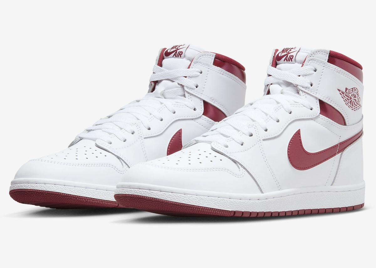 Air-Jordan-1-High-85-Metallic-Burgundy-2024-BQ4422-161-4.jpg