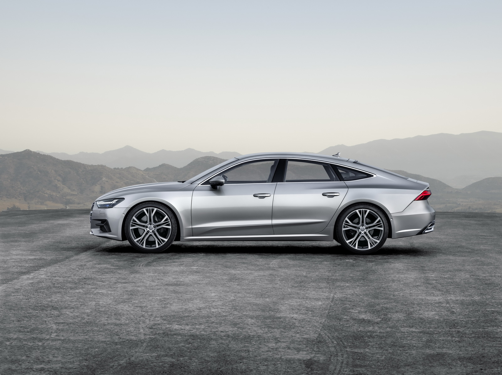 Audi-A7-09.jpg