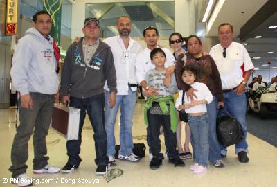 team.penalosa.at.miami.airport.400w.jpg