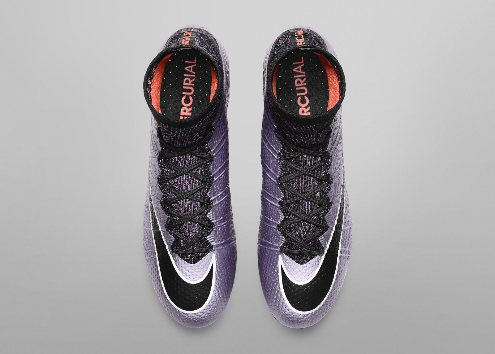 Nike_Football_LIQUID_CHROME_MERCURIAL_SUPERFLY_FG_641858_580_D_rectangle_1600.jpg