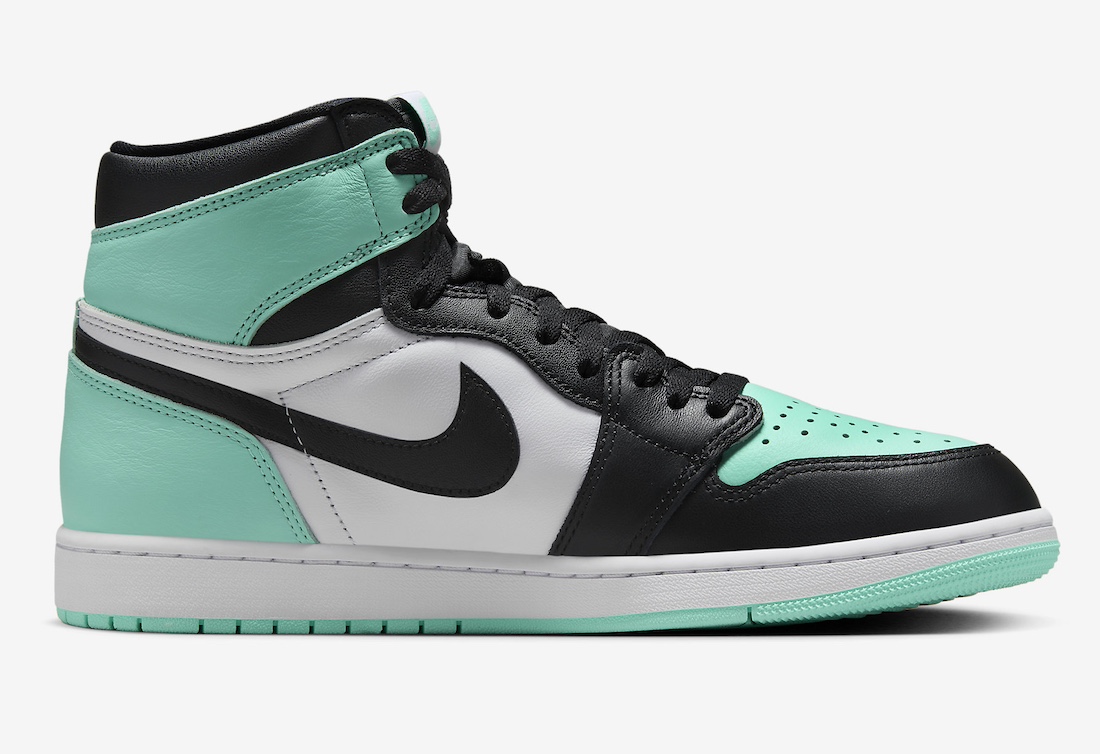 Air-Jordan-1-High-OG-Green-Glow-DZ5485-130-2.jpeg